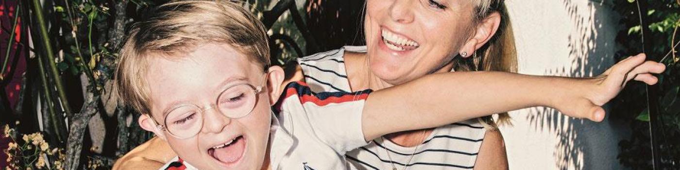 image d'Alexandra et son fils atteint de trisomie 21