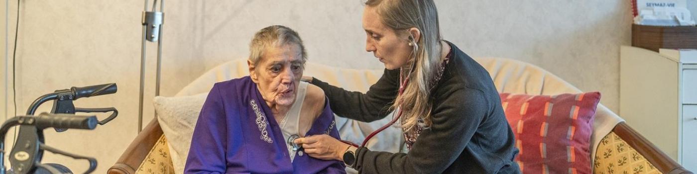 soins à domicile des personnes âgées
