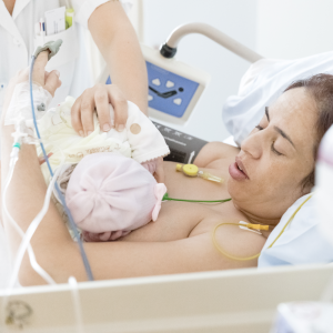 Plus de 4000 bébés voient le jour chaque année à la Maternité. Plus de 4000 bébés voient le jour chaque année à la Maternité.