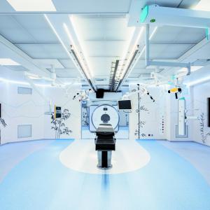 IRM mobile sur des rails