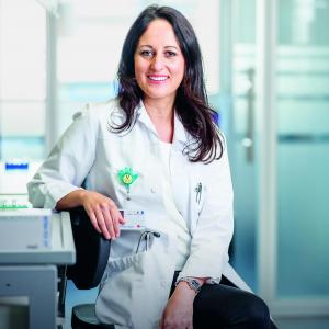 Caroline Samer, star de la pharmacogénomique