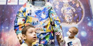 La tête dans les étoiles
